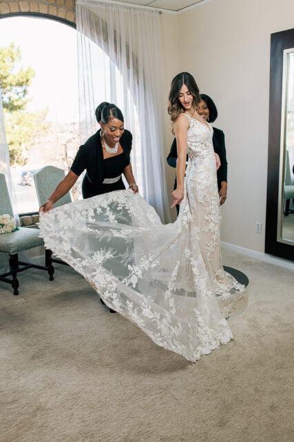 When Should You Start Wedding Dress Shopping? - When and How to