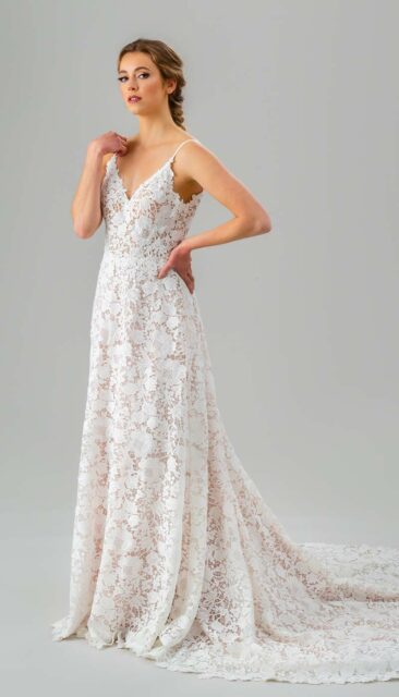 Kennedy-Blue-Bonnie-Wedding-Dress-Front-Websize_924x
